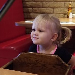 Meet your Posher, Lindsay